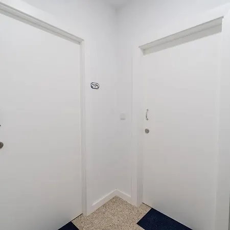Praca Velha Ii - Estudio No Centro De 公寓 *